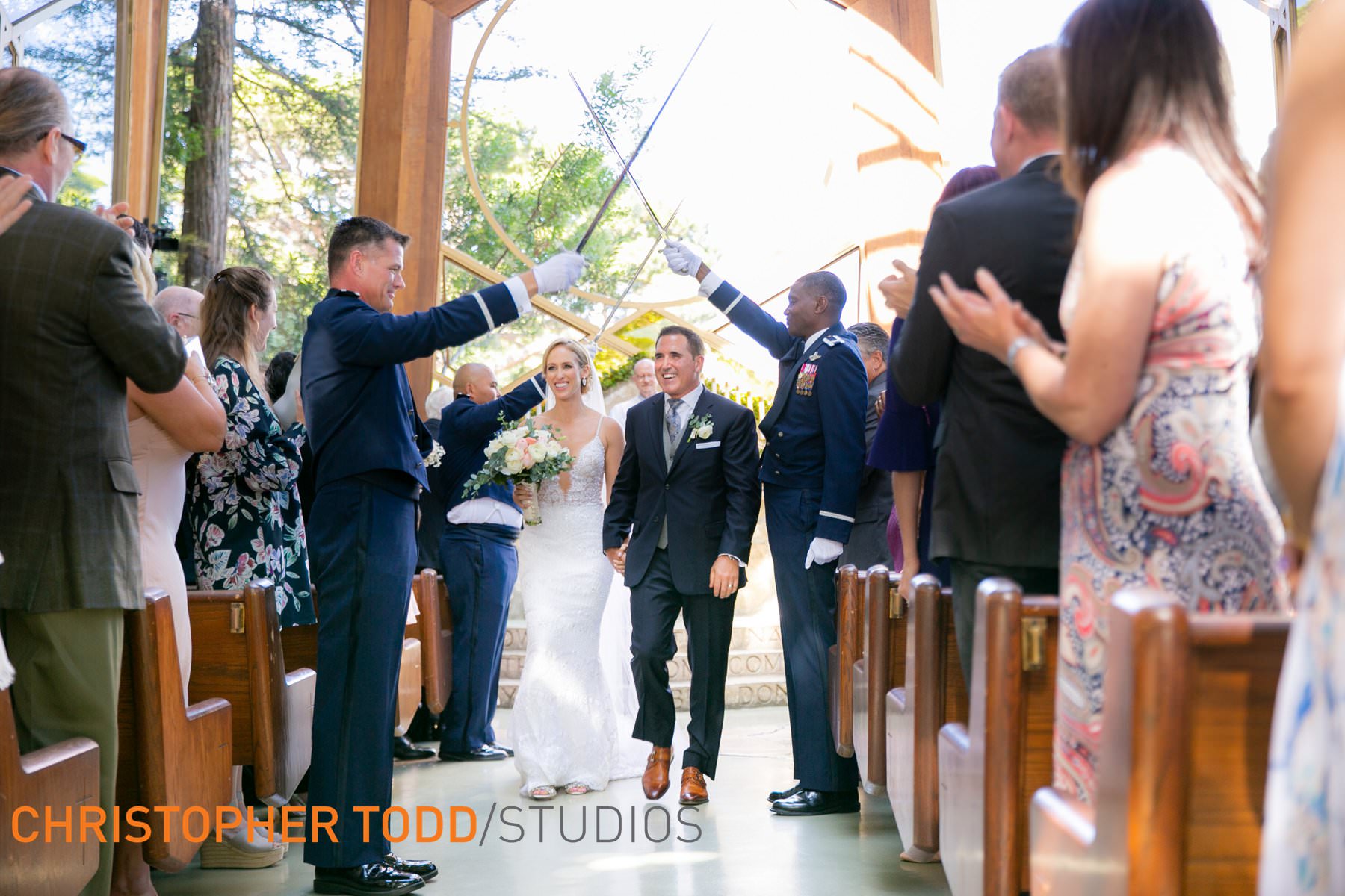 weddings-at-wayfarers-chapel-in-palos-verdes