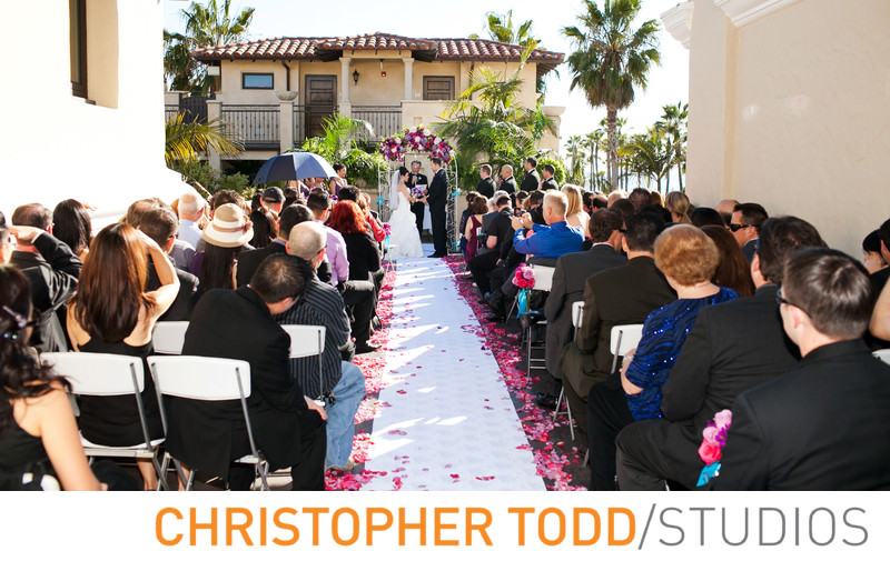 balboa-inn-outdoor-wedding-ceremony