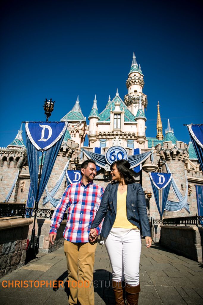 Best-Disneyland-Engagement-Photos