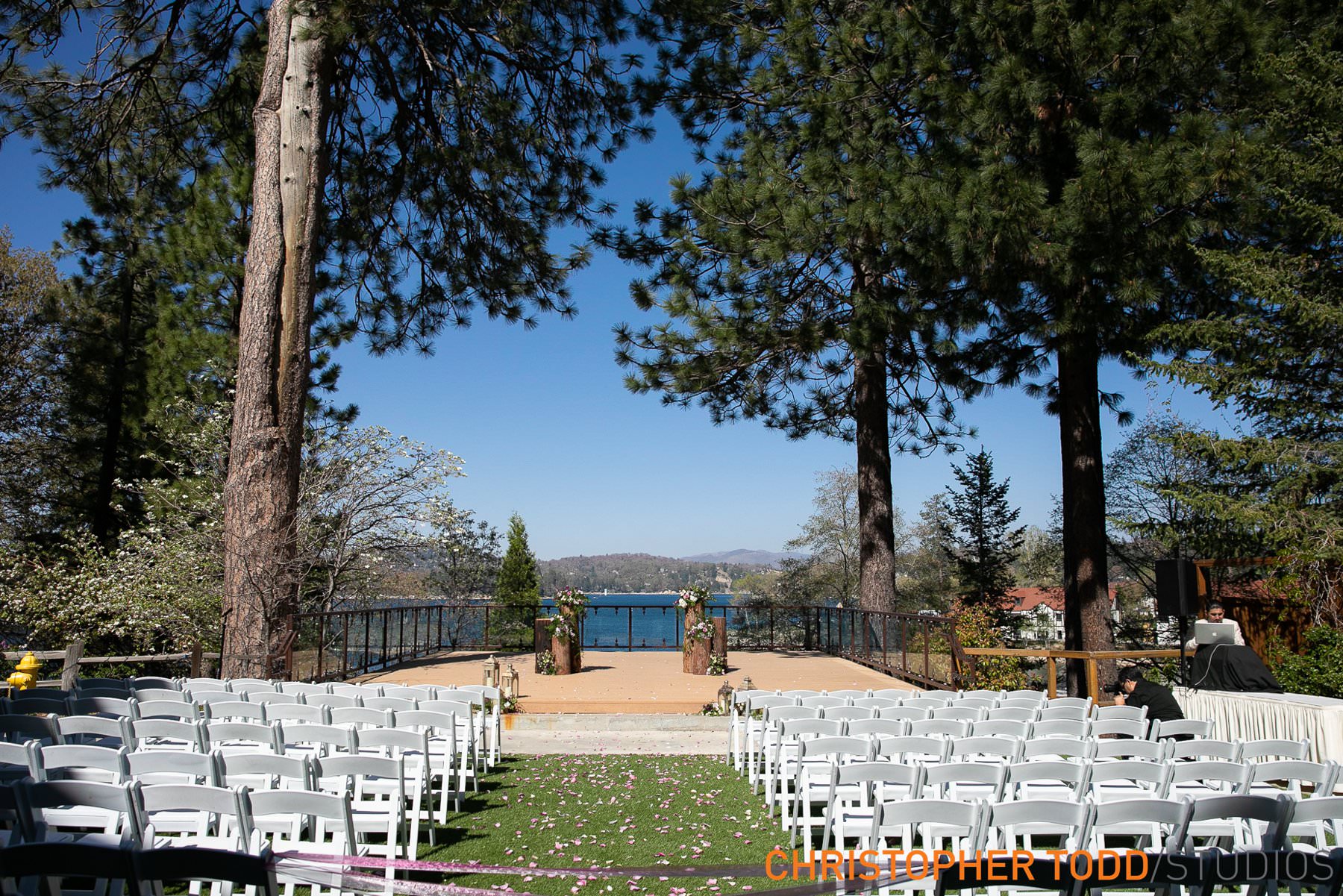 lake-arrowhead-resort-outdoor-wedding-ceremony
