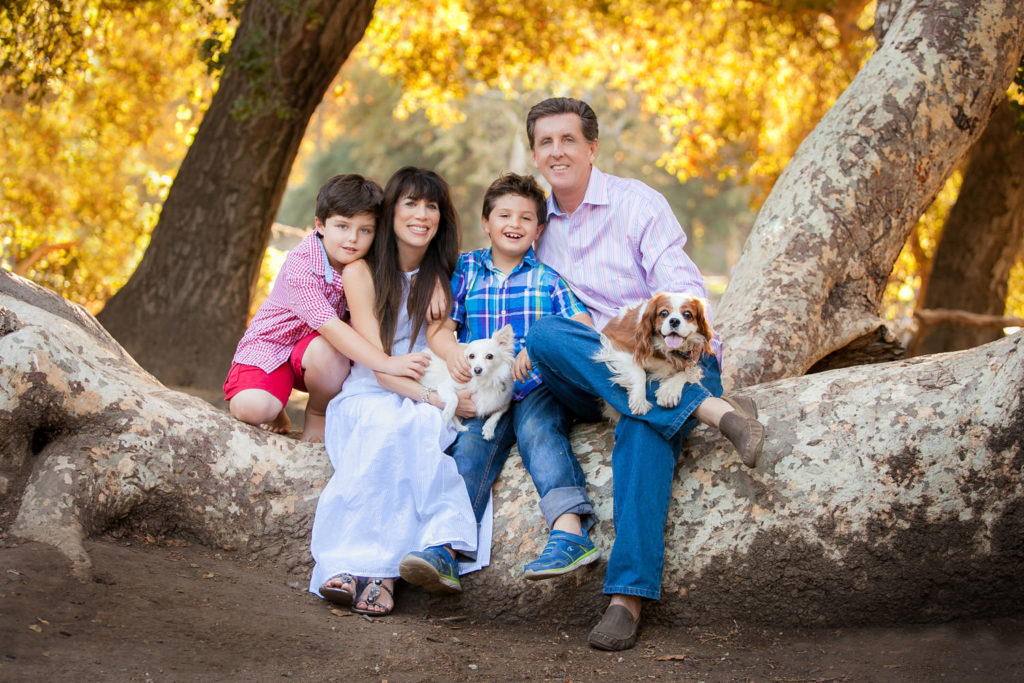 Irvine Regional Park family portraits | Family Portrait Tips